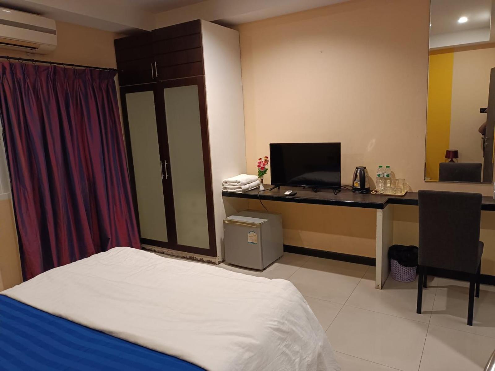 Aura Inn Rooms Pattaya Exteriör bild