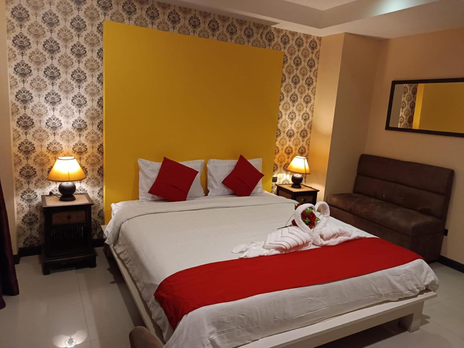Aura Inn Rooms Pattaya Exteriör bild